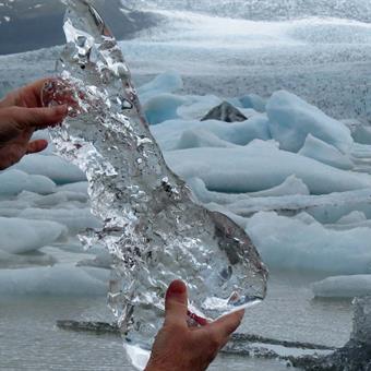 2015 08 linda chandler thousand year old ice at jokulsarlon 1 1000x750