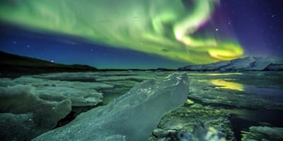 Northern lights over Jokulsarlón