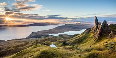 Sunrise at the Old Man of Storr Isle of Skye?400x200;crop